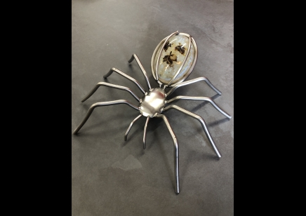 Spider Resin Leaf Stone Sculpture