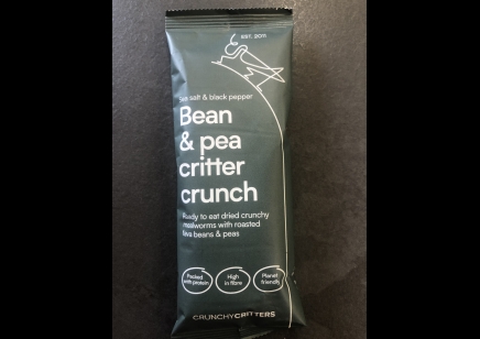 Bean & Pea Critter Crunch Sea salt & Black Pepper 30g