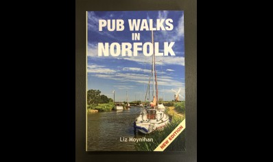 Pub Walks in Norfolk-Liz Moynihan