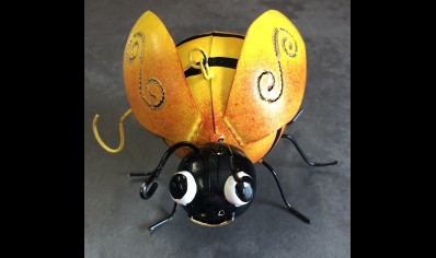 Sunlover: Painted Metal Hanging Bee 10CM